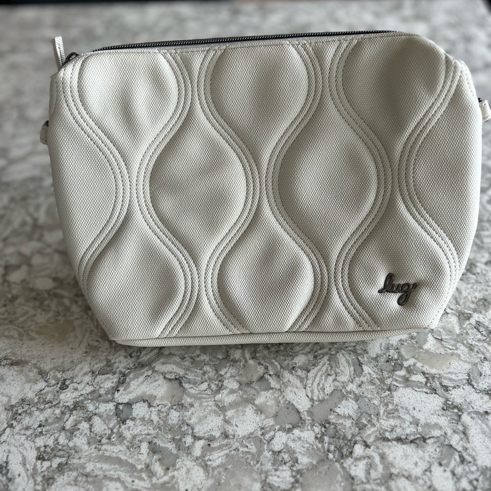 NWOT Lug Volley Matte Luxe VL Pouch in Pebble